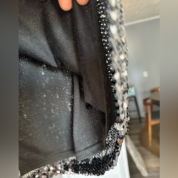 🤩LU LU’S  sequin Body control Backless sparkling mini dress excellent condition - Picture 6 of 7